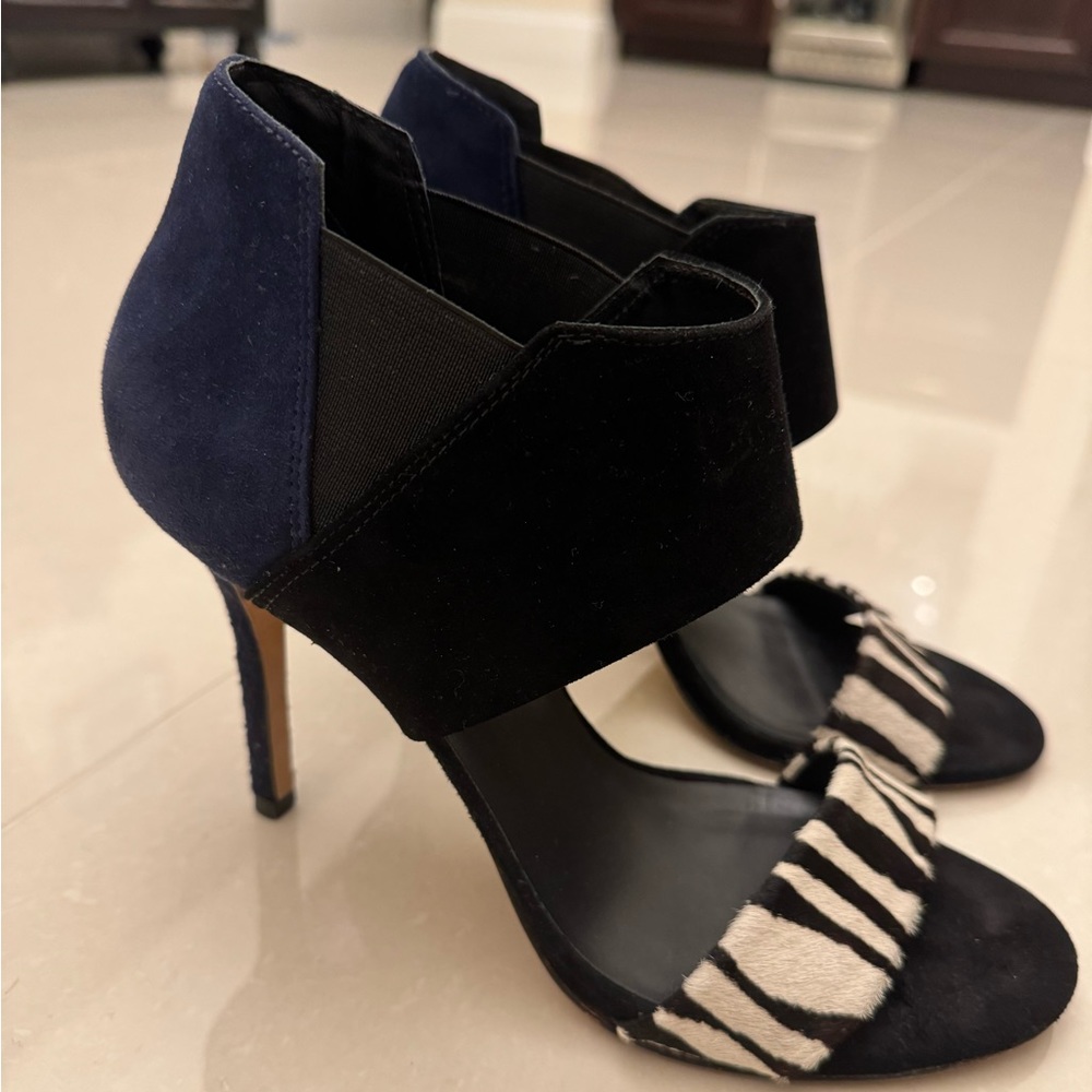Gorgeous tri-colored Trina Turk genuine leather heels.